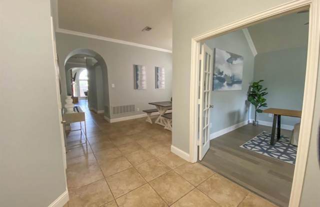 1240 Wilson Drive Gallery 2