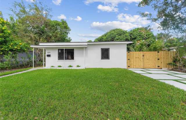 485 NW 132nd St photos photos