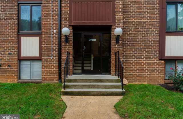 9700 KINGSBRIDGE DRIVE - 9700 Kingsbridge Drive, Oakton, VA 22031