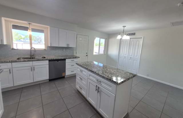 7325 East Placita Antigua Gallery 4
