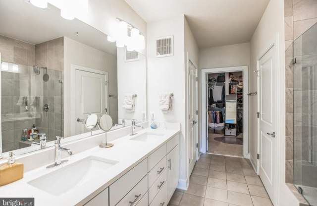 104 SAINT IVES PLACE photos photos