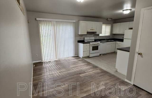 10435 Castle Drive Gallery 2