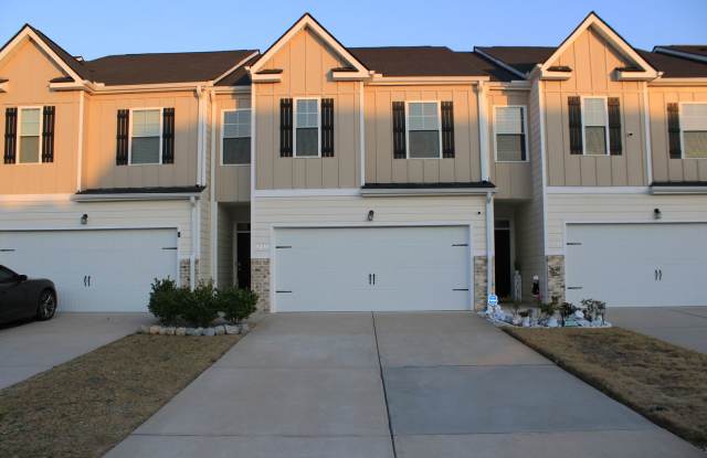 3 Bedroom 2 .5 Bath Townhome Hephzibah! photos photos