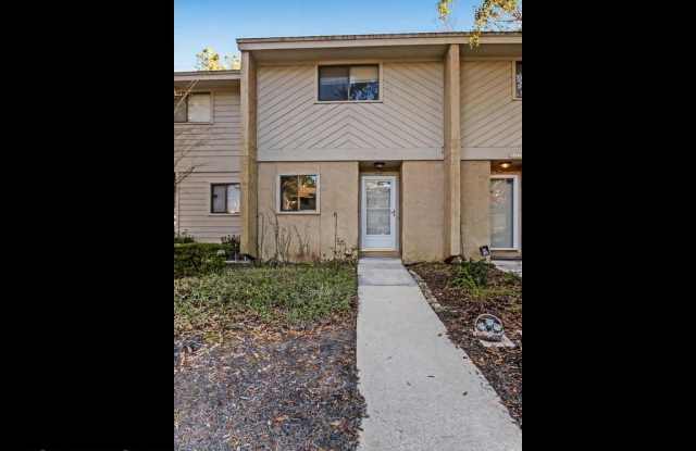3801 Crown Point Rd #1032 - 3801 Crown Point Rd 1032, Jacksonville, FL 32257