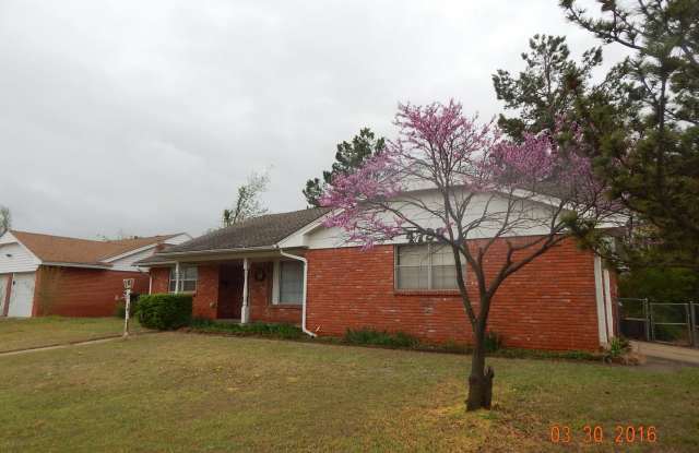 Spacious 3 Bedroom Single Family home very close to N.W. Expressway! Gallery 1