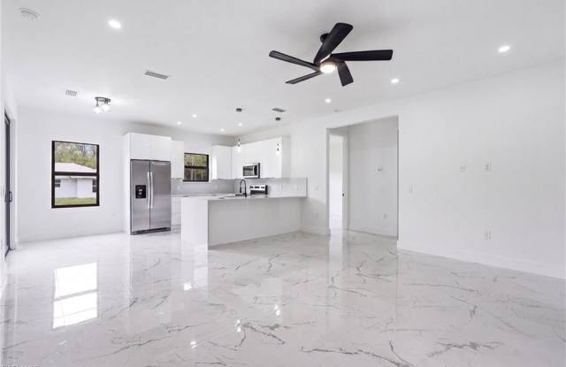 3602 57th St W lot: 8 Gallery 1