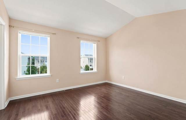 145 MERCER Court Gallery 4