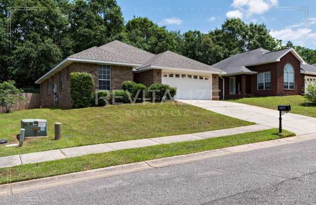 $500 OFF FIRST MONTH'S RENT! Beautiful 3 Bed 2 Bath House in Daphne! - 8098 Brookside Lane, Daphne, AL 36526