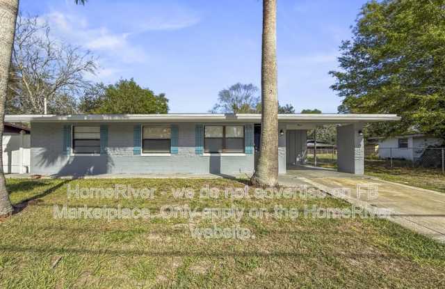 4231 Sabine Dr Gallery 1