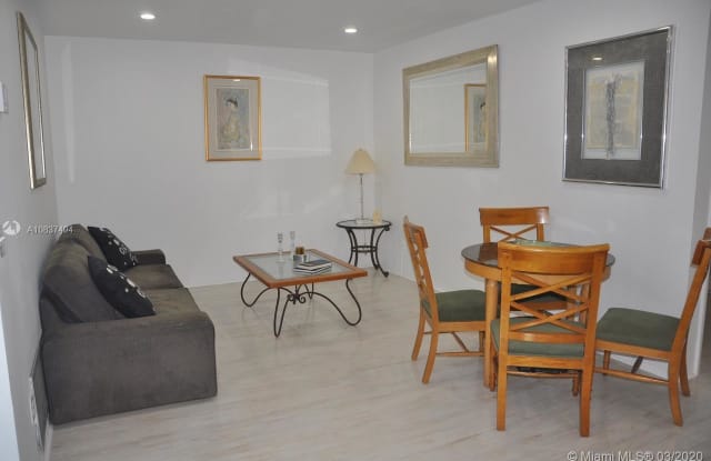 3204 NE 5th St - 3204 Northeast 5th Street, Pompano Beach, FL 33062