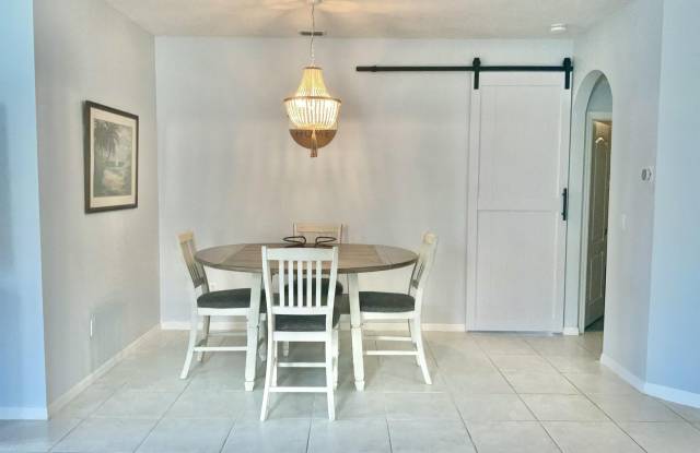 10014 SW CHADWICK Drive Gallery 1