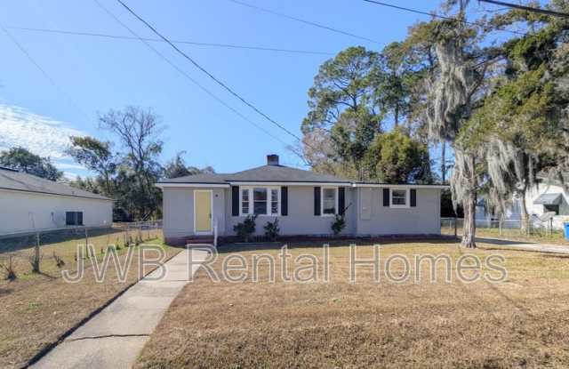 8920 2nd Ave photos photos