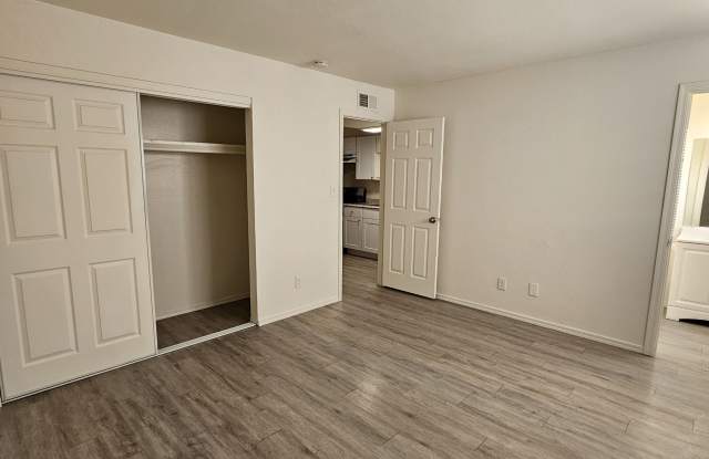 811 East Siesta Drive - 3 Gallery 4