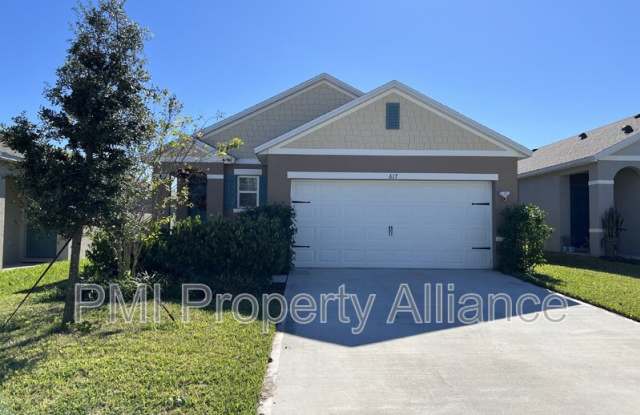 617 Autumn Breeze St - 617 Autumn Breeze Street, DeLand, FL 32724