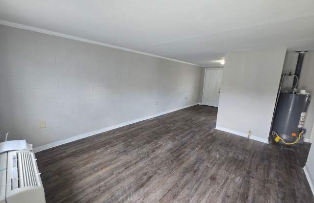 Two bedroom apartment off Colonial Drive photos photos Two bedroom apartment off Colonial Drive photos photos