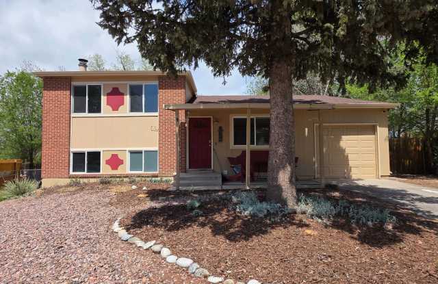 Beautiful Freshly Renovated 3 Bed, 3 Bath Home!!! photos photos