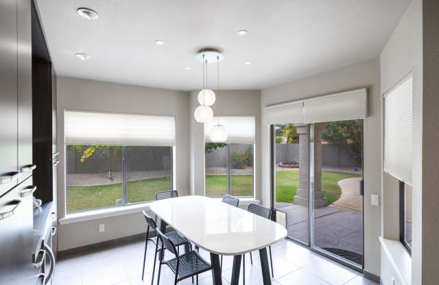 10633 E TERRA Drive Gallery 4
