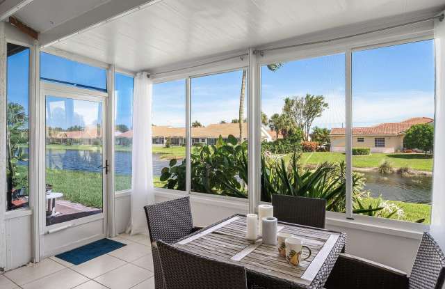 6192 Floral Lakes Drive Gallery 3