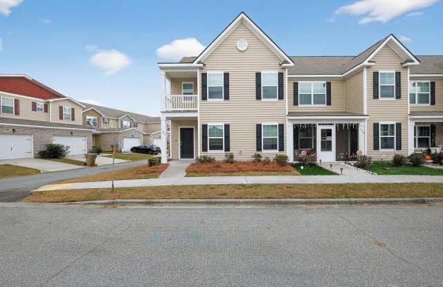 4 bedroom 3 bath townhome in Rice Hope photos photos