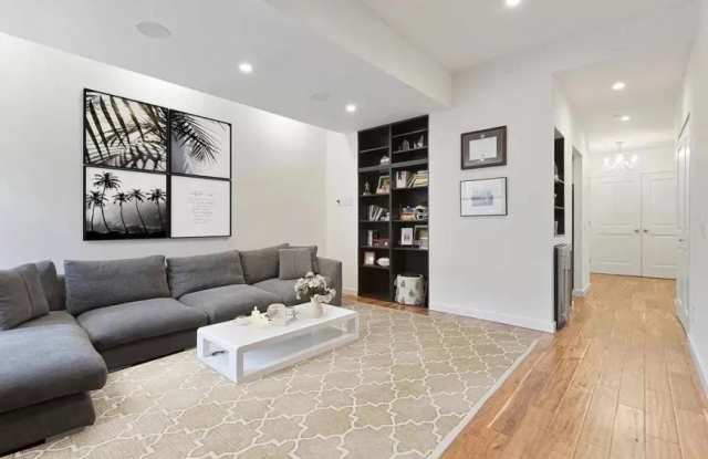 88 Greenwich Street photos photos