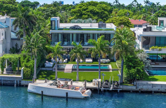 5501 Pine Tree Dr photos photos