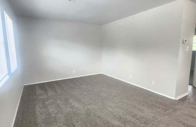 Cozy 1-Bedroom Bungalow – Easy Single-Level Living photos photos