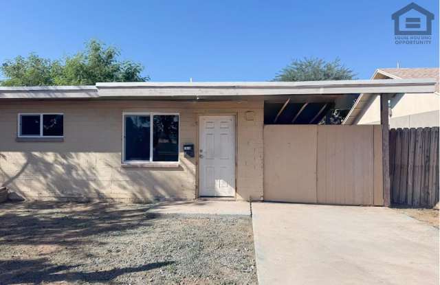 2Bed/1Bath Duplex at McDowell/32nd St! Ready for Immediate Move-In! – NO HOA! photos photos 2Bed/1Bath Duplex at McDowell/32nd St! Ready for Immediate Move-In! – NO HOA! photos photos