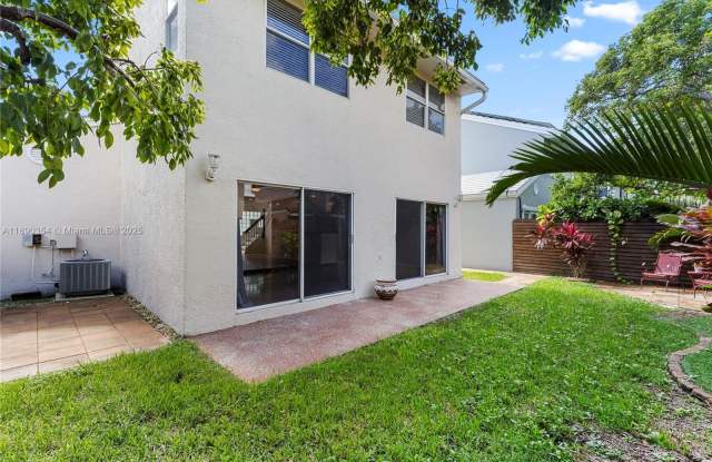 20003 NE 6th Ct Cir photos photos