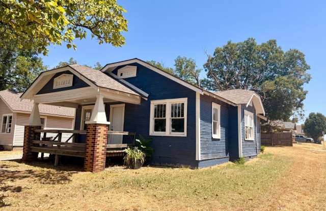 2001 N. Park - 2/1 for $750 monthly rent in Shawnee photos photos