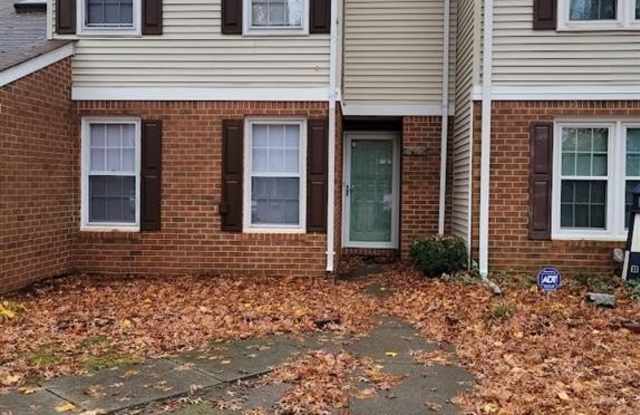 639 Hollomon Drive - 639 Hollomon Drive, Hampton, VA 23666