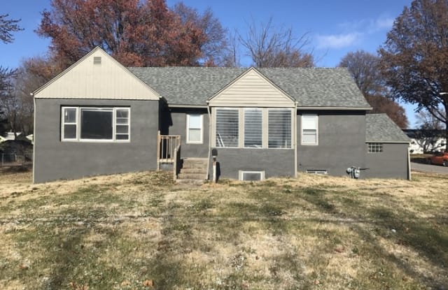 802 West 85th Street - 802 West 85th Street, Kansas City, MO 64114