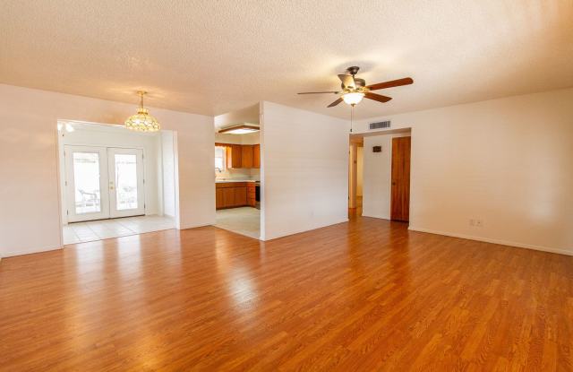 Desirable 2 Bedroom 2 Bath East Mesa 55 + Community photos photos