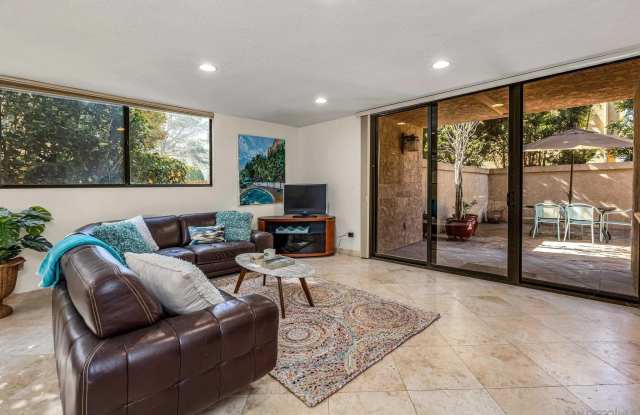 2420 Torrey Pines Rd photos photos
