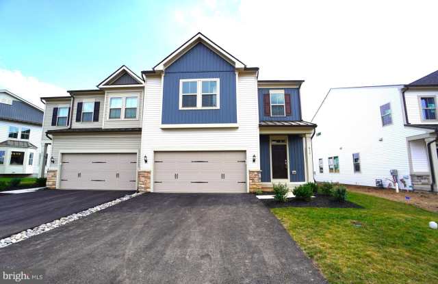 612 AMERICA DR - 612 America Drive, Horsham, PA 19044