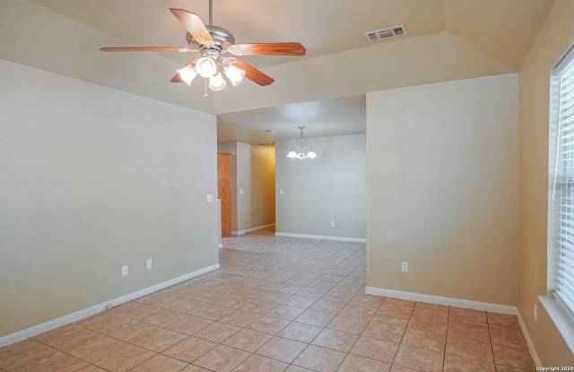 1043 Misty Acres Dr Gallery 4