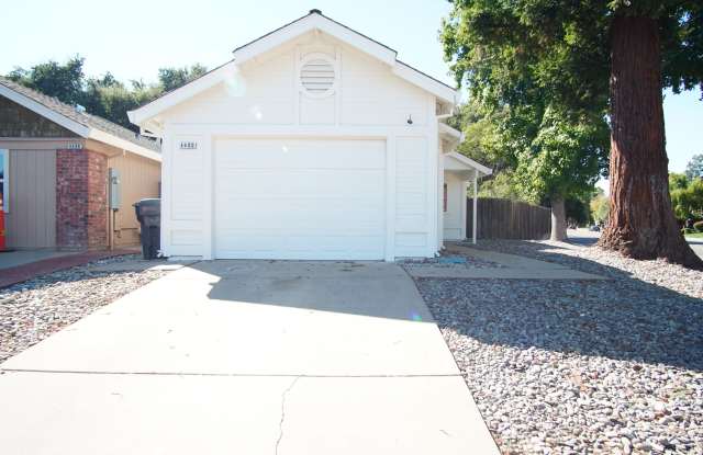 4400 Sunrise Court photos photos