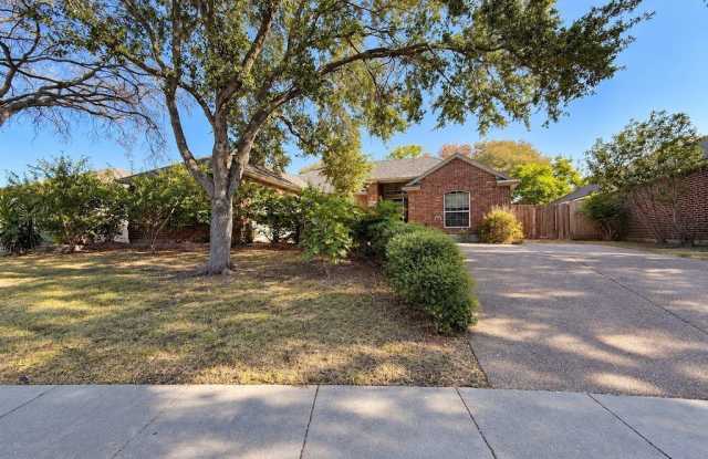 14927 Petronila Creek Court Gallery 2