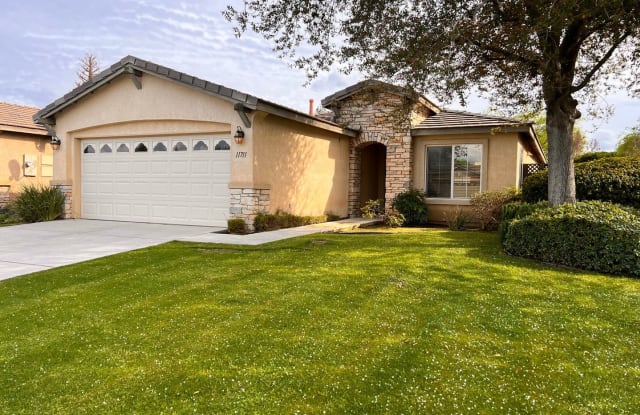 11711 Walderi Street - 11711 Walderi Street, Bakersfield, CA 93311