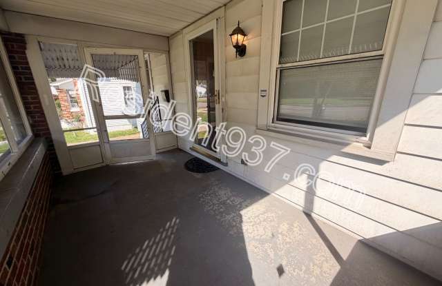 Spacious 3 Bed 1 bath home Gallery 3