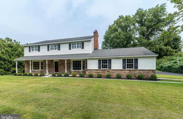 38 CHESTNUT VALLEY Drive Gallery 1