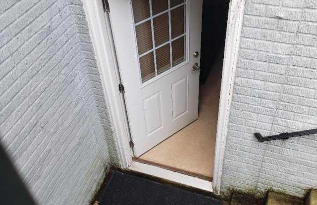 5500 Amberview Ct Gallery 4
