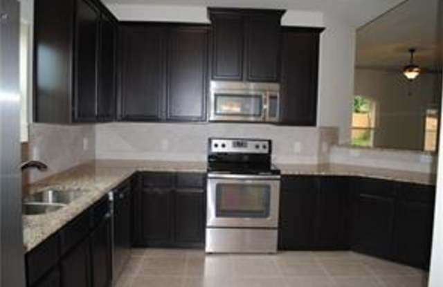 2417 Summer Trail Drive Gallery 2