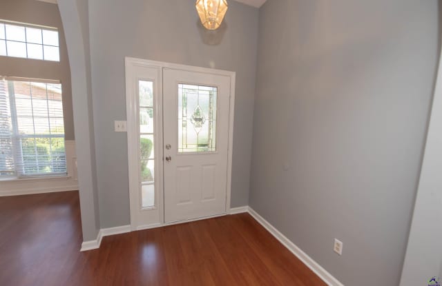225 Autumn Woods Drive Gallery 2