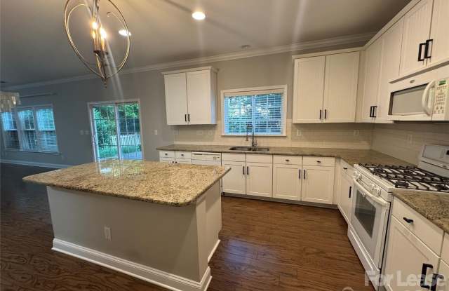 10921 Rousay Road Gallery 3