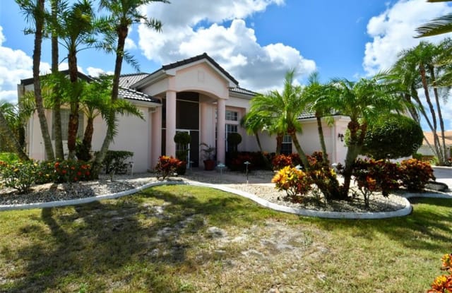 2202 PLATINUM DRIVE - 2202 Platinum Drive, Sun City Center, FL 33573