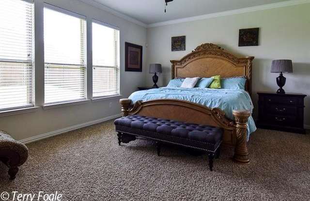 4004 Eaton Park Drive Gallery 3