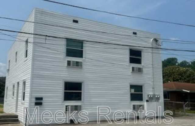 405 29th St W photos photos