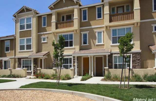 6267 Lonetree Boulevard photos photos
