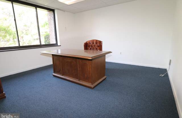 8351-A GREENSBORO Drive Gallery 4