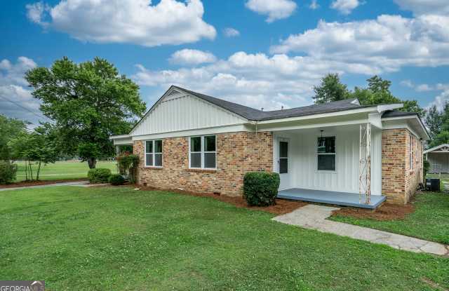 175 E Main - 175 East Main Street, Rutledge, GA 30663